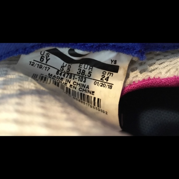 Teenager Nike Air Foampocite Shoes Sz 6Y Boy’s - Picture 9 of 9